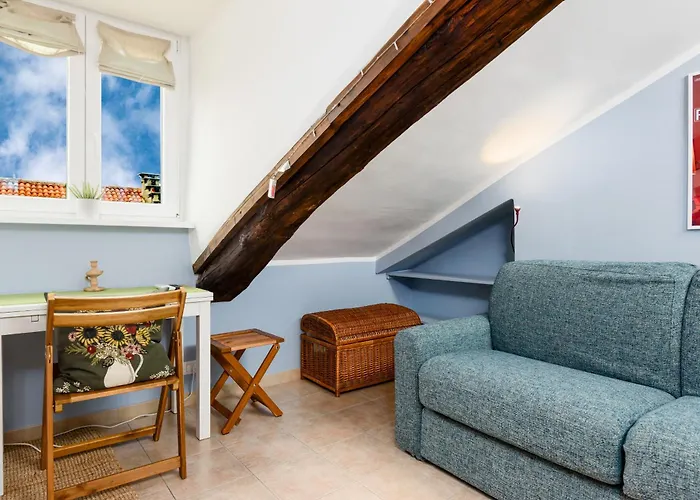 Apartment Tiny Vibes - Cozy Attic