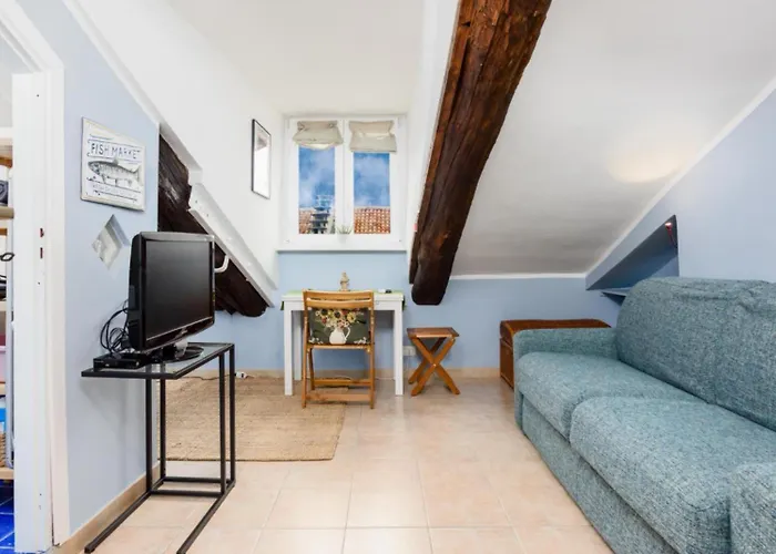 شقة Tiny Vibes - Cozy Attic